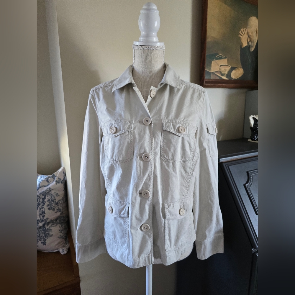 LL BEAN Womens M light beige jacket 100% cotton lightweight button up - Picture 2 of 7